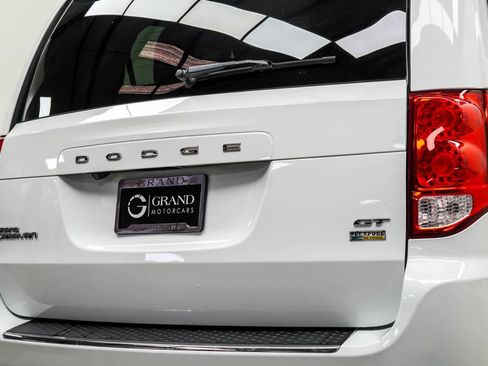 Used 2019 Dodge Grand Caravan GT FWD image 13