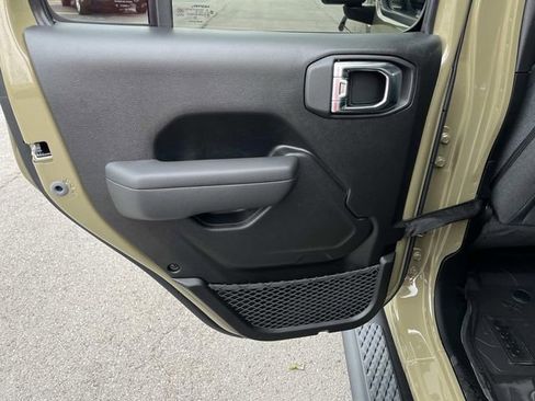 New 2026 Jeep Gladiator Sport image 17