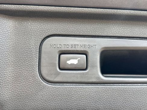 Used 2023 Honda Pilot Elite image 17