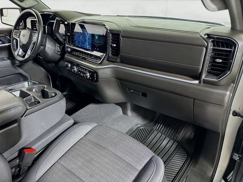 Certified 2026 Chevrolet Silverado 1500 RST AWD/4WD image 27