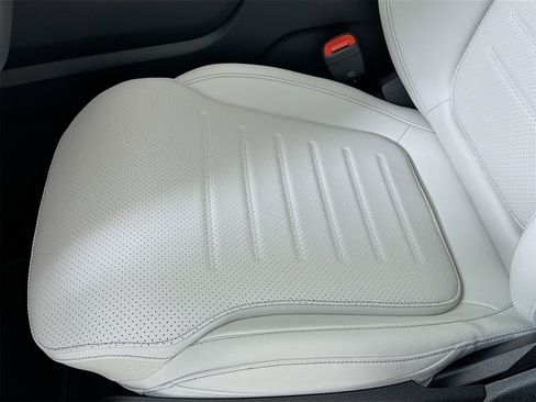 New 2026 Mercedes-Benz GLC 300 image 21