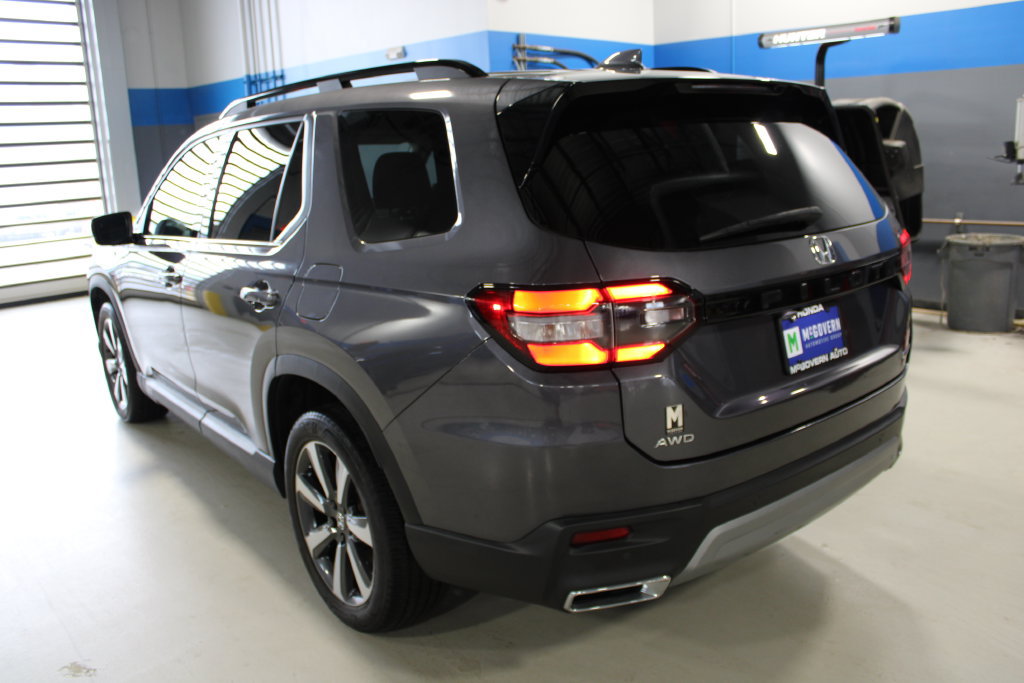 Used 2023 Honda Pilot Touring image 26