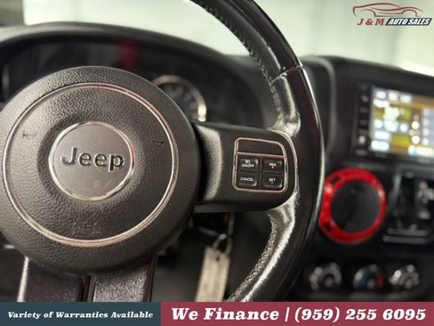 Used 2015 Jeep Wrangler Unlimited Sahara w/ Connectivity Group AWD/4WD image 20
