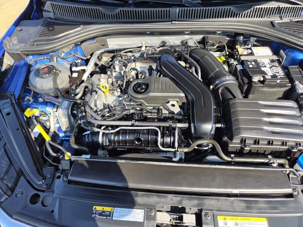 Used 2024 Volkswagen Jetta SE FWD image 30