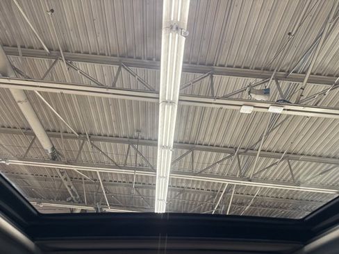 Used 2023 Subaru Forester Limited image 29