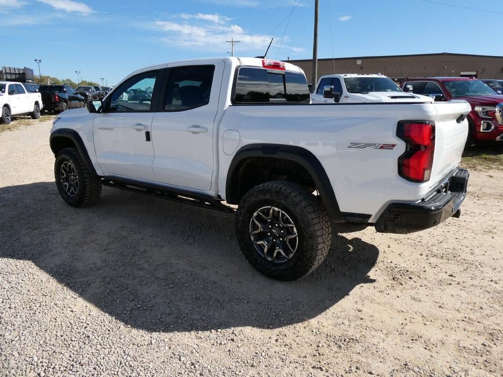New 2026 Chevrolet Colorado ZR2 w/ Technology Package AWD/4WD image 7