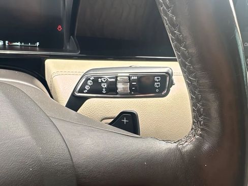 Used 2019 Lincoln Navigator Reserve AWD/4WD image 17