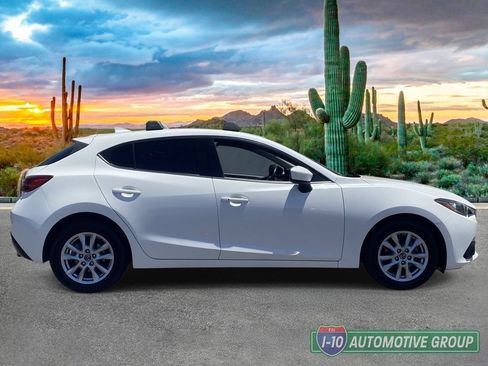 Used 2016 MAZDA MAZDA3 i Touring w/ Popular Equipment Package FWD image 2