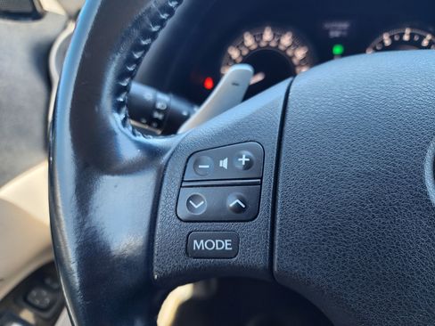 Used 2010 Lexus IS 350C image 20