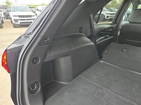 Used 2023 Chevrolet Equinox Premier FWD image 94