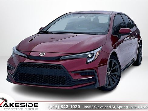 Used 2025 Toyota Corolla SE image 1