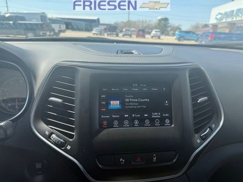 Used 2021 Jeep Cherokee Latitude Lux image 17