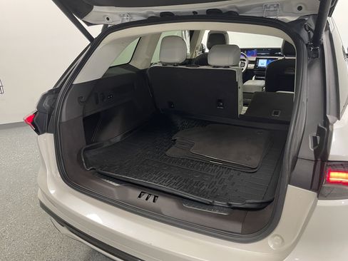 Used 2024 Lincoln Nautilus Black Label w/ Jet Appearance Package (87T) image 30