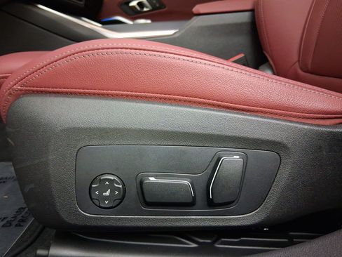 Used 2026 BMW 330i Sedan w/ Convenience Package RWD image 16