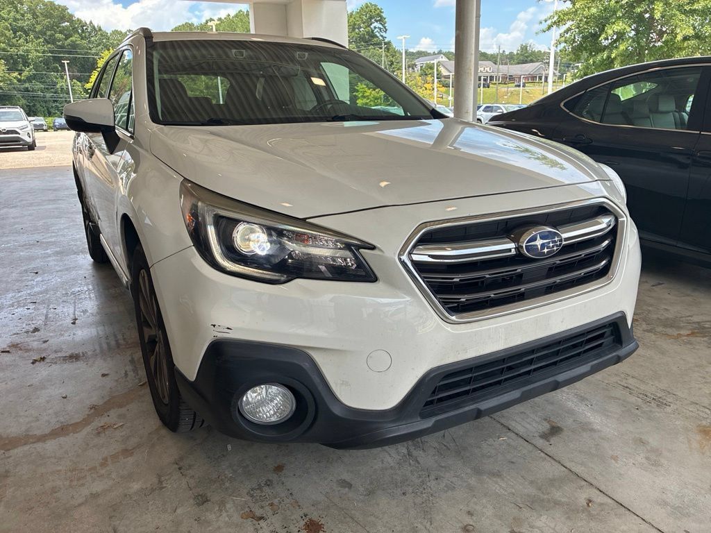 Used 2019 Subaru Outback 3.6R Touring AWD/4WD image 3