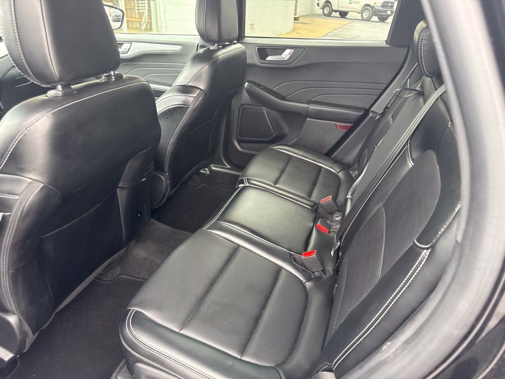 Used 2024 Ford Escape Platinum AWD/4WD image 11