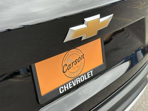Used 2025 Chevrolet Trax LT FWD image 27