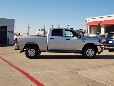 New 2026 RAM 2500 Tradesman AWD/4WD image 7