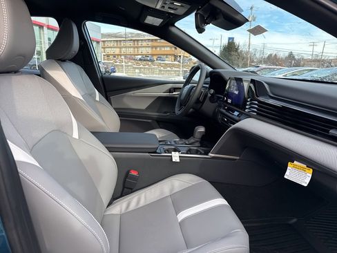 New 2026 Toyota Camry SE image 3