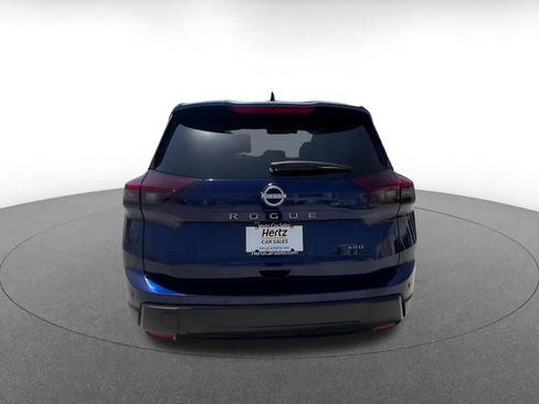 Used 2025 Nissan Rogue SV AWD/4WD image 12