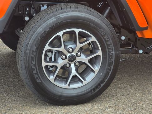 New 2025 Jeep Gladiator Sport image 26