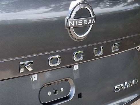 Used 2022 Nissan Rogue SV AWD/4WD image 34