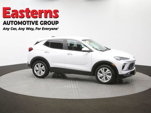 Used 2024 Buick Encore GX Preferred FWD image 41