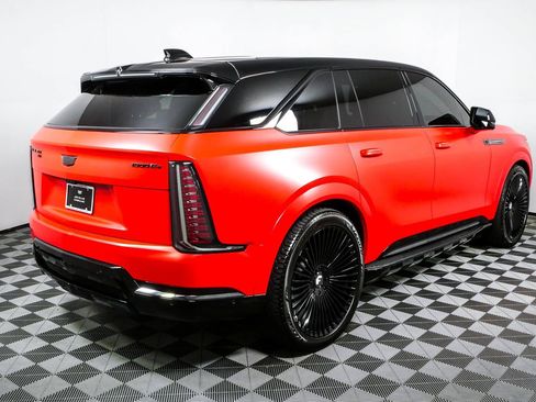 Used 2026 Cadillac Escalade IQ Sport 2 w/ LPO, ONYX Package AWD/4WD image 3