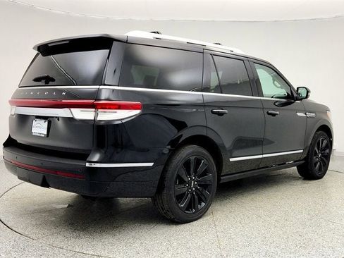 Used 2022 Lincoln Navigator Reserve image 5