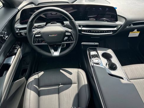 New 2026 Cadillac Lyriq V w/ LPO, Floor Liner Package AWD/4WD image 23
