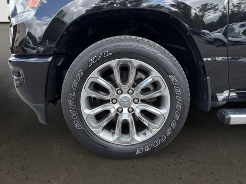 Used 2023 RAM 1500 Laramie AWD/4WD image 10
