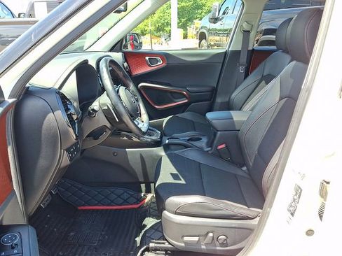 Used 2021 Kia Soul Turbo FWD image 9