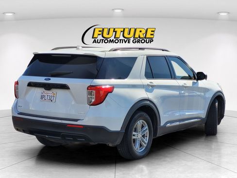 Used 2020 Ford Explorer XLT image 5