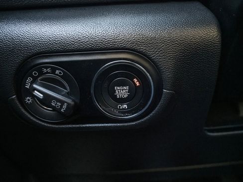 Used 2018 Maserati Levante Sport Utility 4D image 28