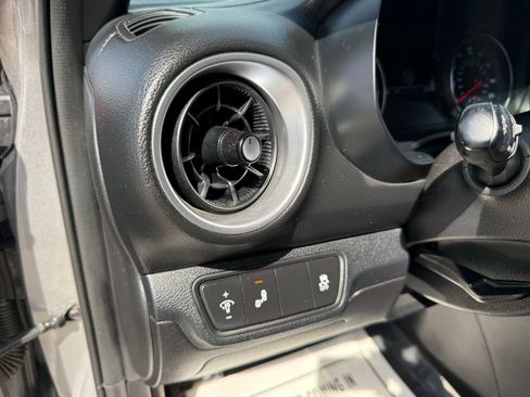 Used 2023 Kia Forte GT-Line w/ GT-Line Technology Package image 13