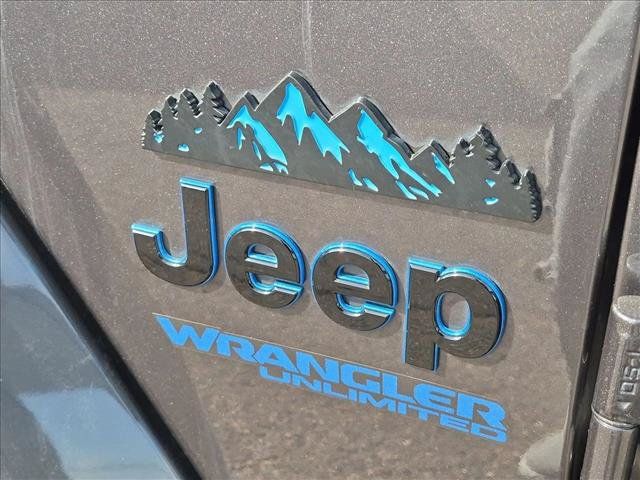 Used 2021 Jeep Wrangler Unlimited Sahara AWD/4WD image 10