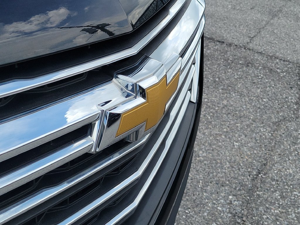 Used 2023 Chevrolet Traverse LT FWD image 7