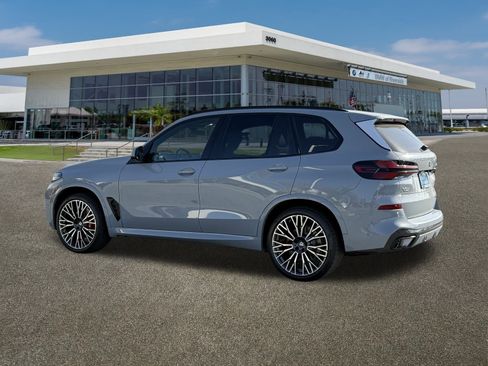 New 2026 BMW X5 sDrive40i image 7