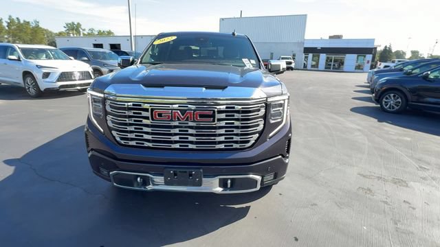 Certified 2022 GMC Sierra 1500 Denali AWD/4WD image 3