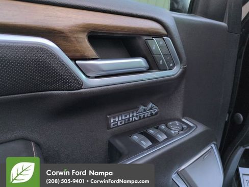 Used 2022 Chevrolet Silverado 1500 High Country AWD/4WD image 11