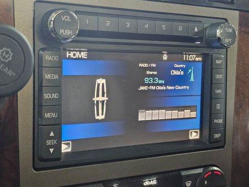 Used 2014 Lincoln Navigator 4WD image 46