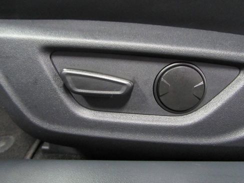 Used 2024 Ford Mustang image 19