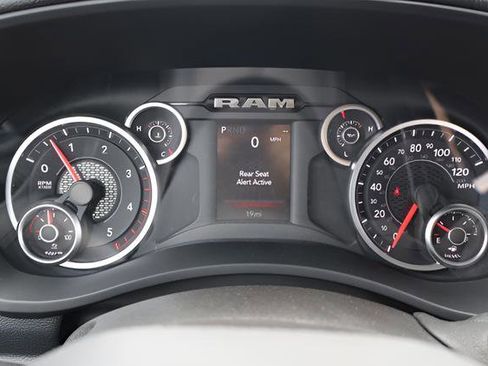 New 2026 RAM 2500 Limited AWD/4WD image 17