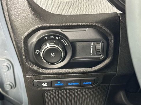 Used 2024 Jeep Wrangler Unlimited w/ Convenience Group image 19