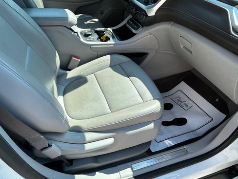 Used 2020 GMC Acadia SLT FWD image 12