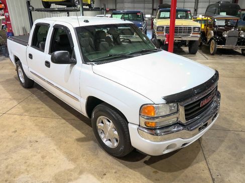 Used 2005 GMC Sierra 1500 SLT w/ Light Duty Power Package RWD image 14