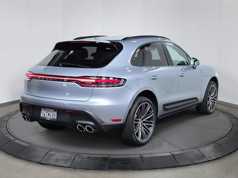 Certified 2026 Porsche Macan AWD/4WD image 7