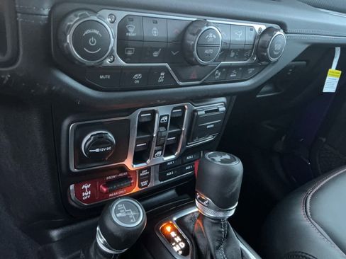 New 2026 Jeep Wrangler Unlimited Rubicon 392 image 27