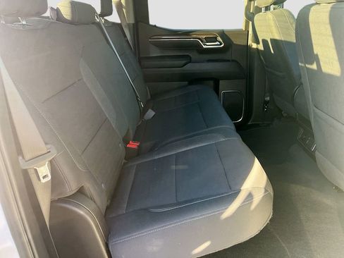 Used 2025 Chevrolet Silverado 1500 LT RWD image 27