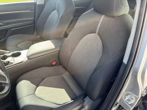 Used 2022 Toyota Camry LE FWD image 12
